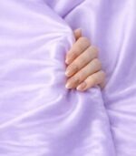 Pearl Glow Nails - Image 2