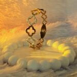 clover glow bangle