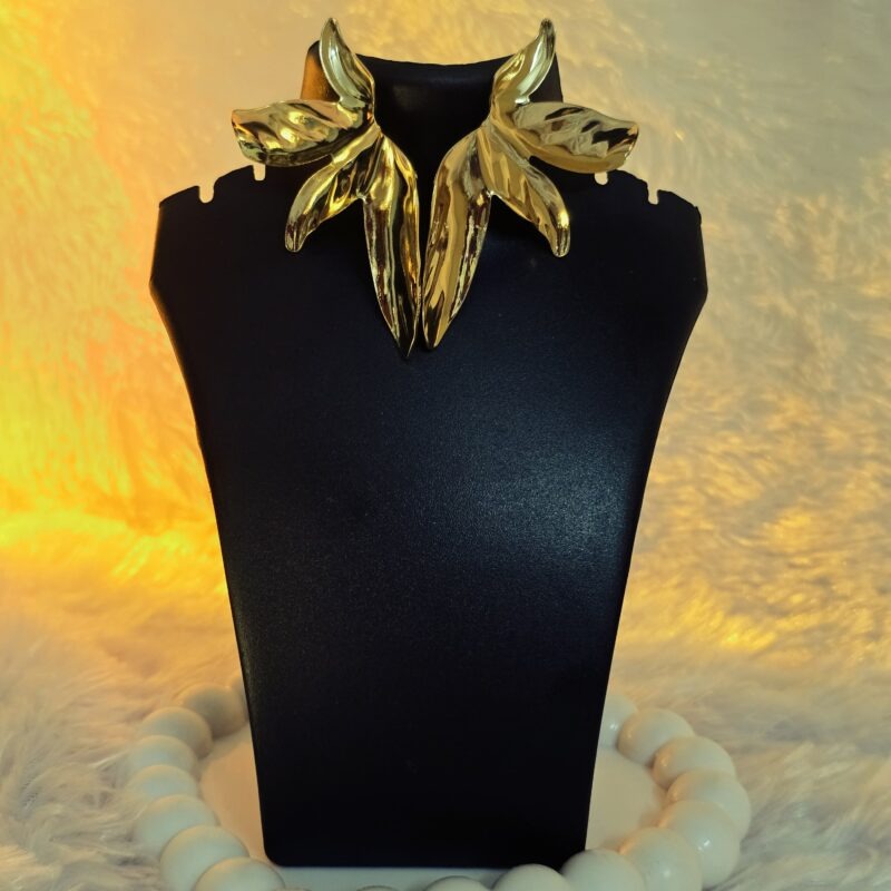 No stone. 18 ct gold plated. anti-tarnish Jwellery.Korean necklace.